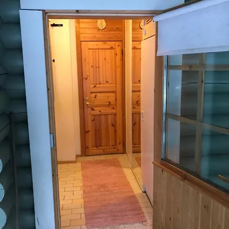 Log Cabin Pikku-Elsa